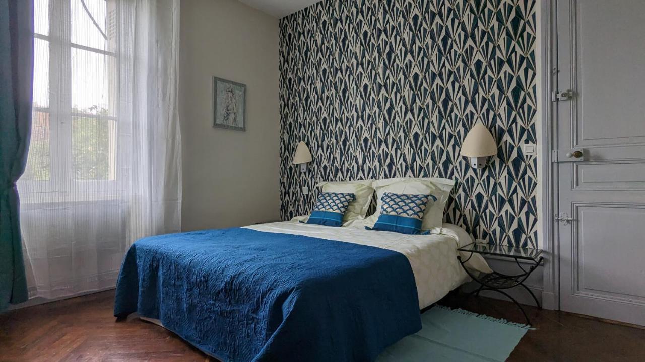 Le Jardin Des Lys - Chambre D'Hote Ou Appartement La Roche-Posay Exteriér fotografie
